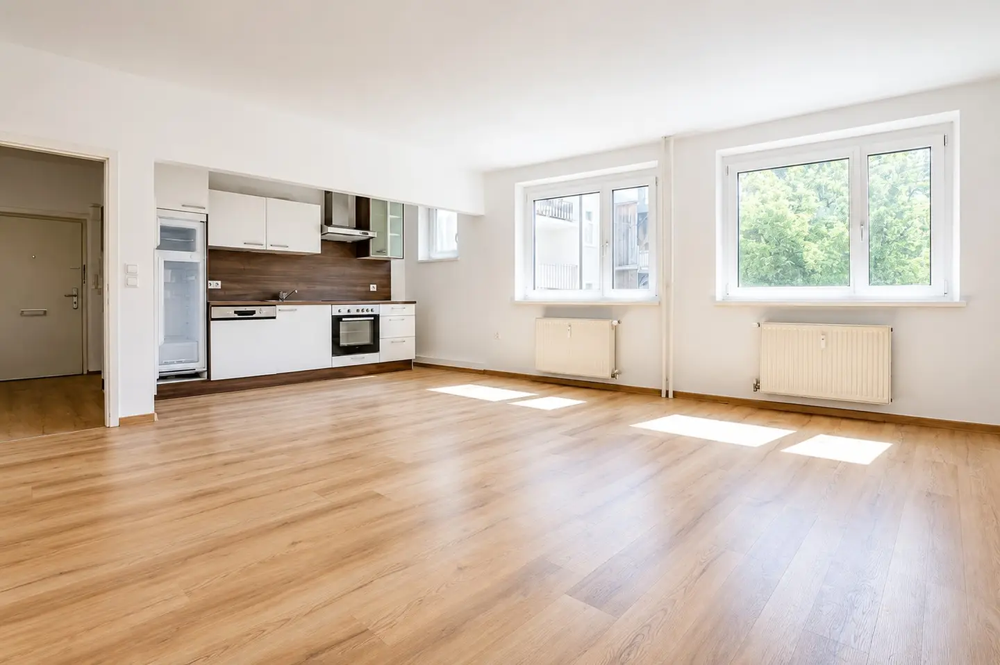 Helle Wohnung mit Loggia und Lift provisionsfrei