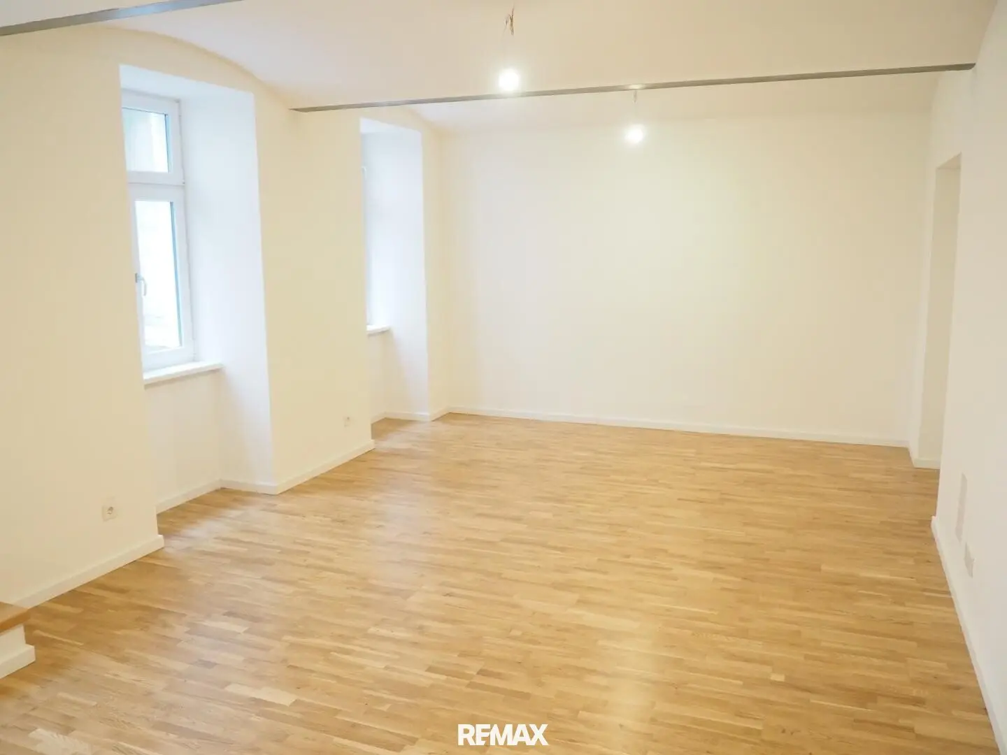 1-room loft studio atelier with outdoor area | Beautifully renovated period building