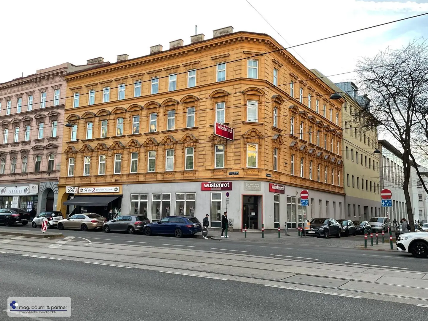Eckzinshaus, unbearbeiteter Privatbesitz, trotzdem hohe Anfangsrendite