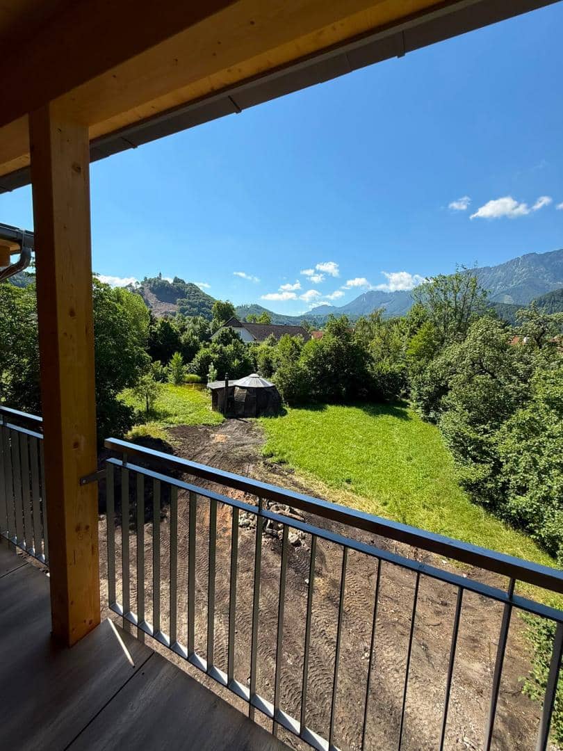 Brand new apartment with terrace and elevator