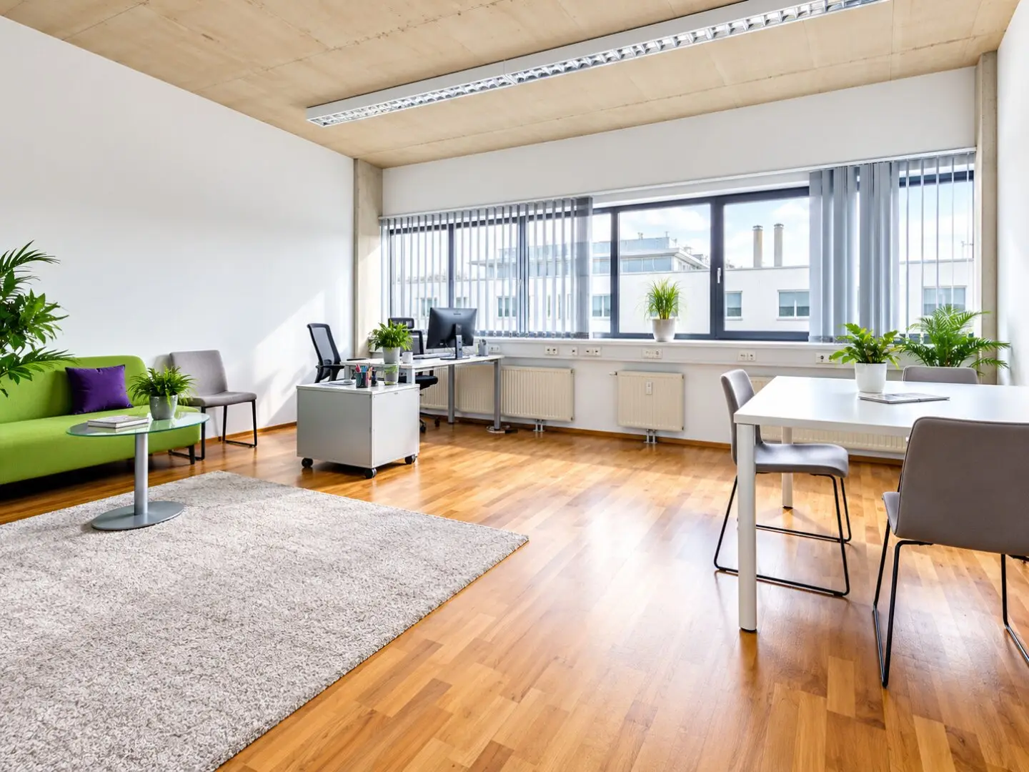 Klimatisierte Bürofläche 126 m² mit Parkplätzen zu vermieten!