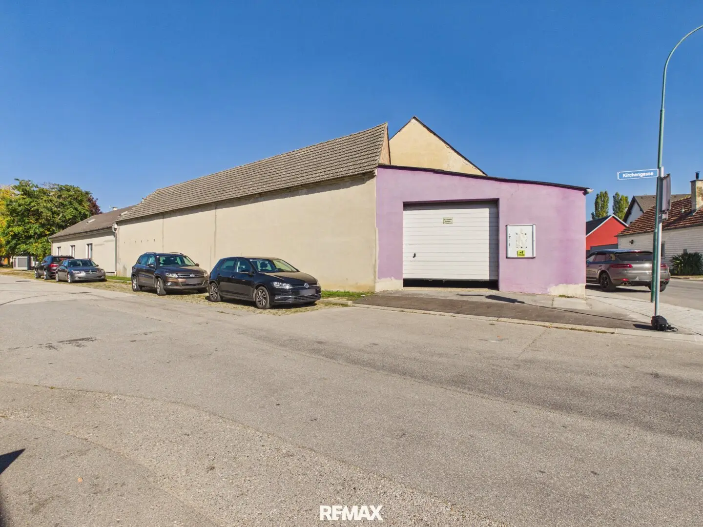 Eckliegenschaft mit Haus, Halle und Entwicklungspotenzial In Pachfurth nähe Bruck an der Leitha