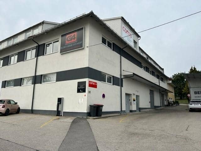 Loftwohnung in top location near PlusCity with fibre and 16 parking spaces