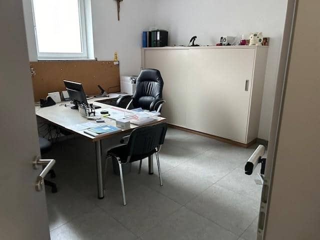 Apartment hall with office and kitchen for catering
