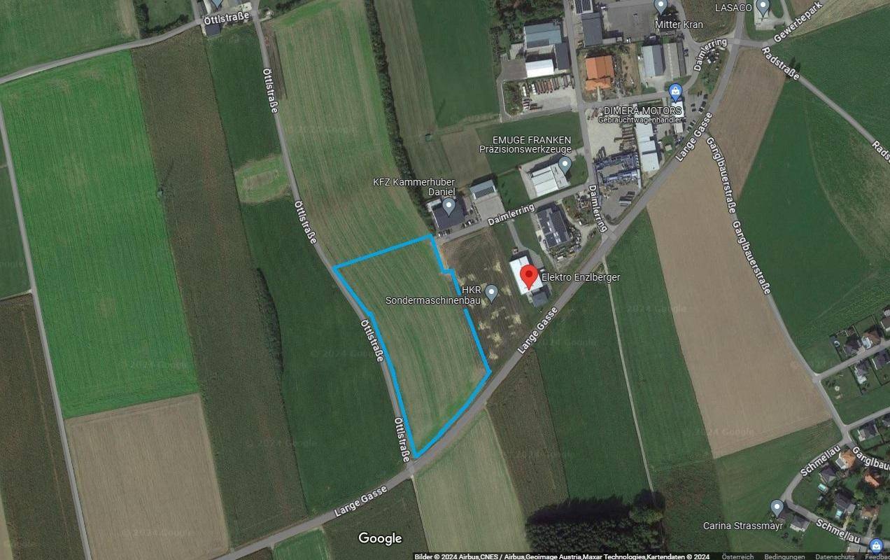 Grundstück   mit B Widmung   Alle Gewerbe möglich      bis zu  50.000 m² möglich