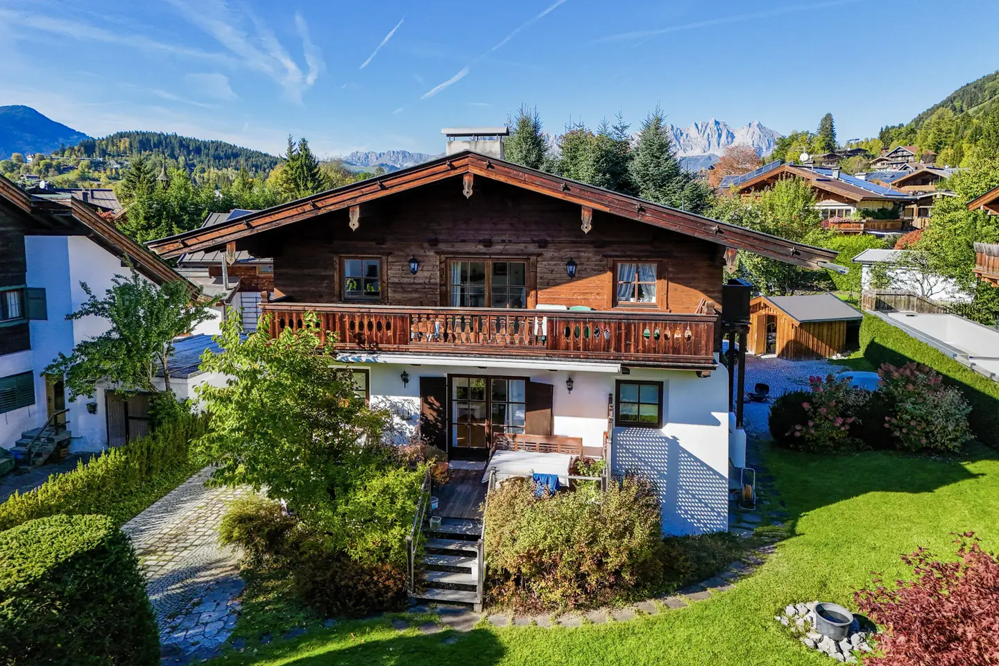 Landhauscharme Maisonettewohnung mit Garten