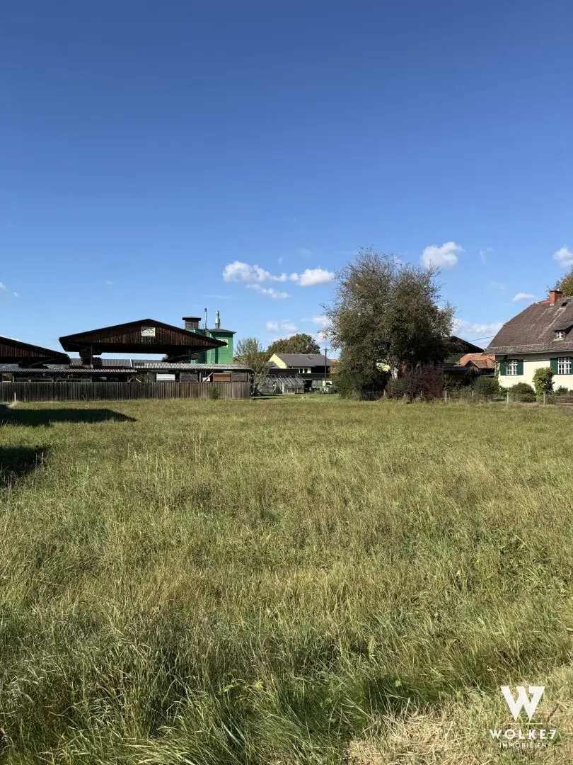 Spacious building plot in central location of Mooskirchen with very good connections