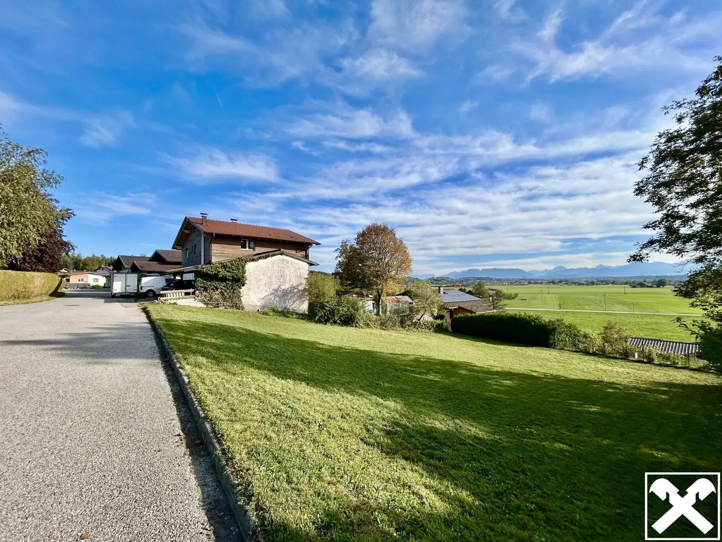 Straße - Grundstücksgrenze