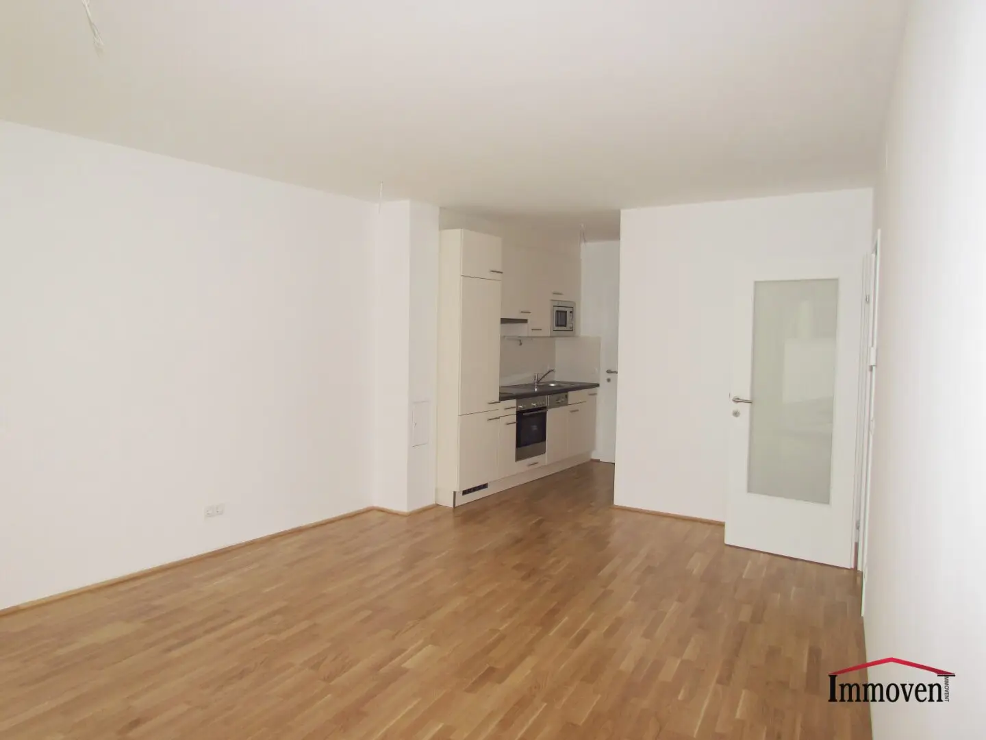 ABSOLUTE RUHELAGE - 2-Zimmerwohnung mit Balkon Nähe Mariahilfer Straße (Mietbeginn 01.01.2027)