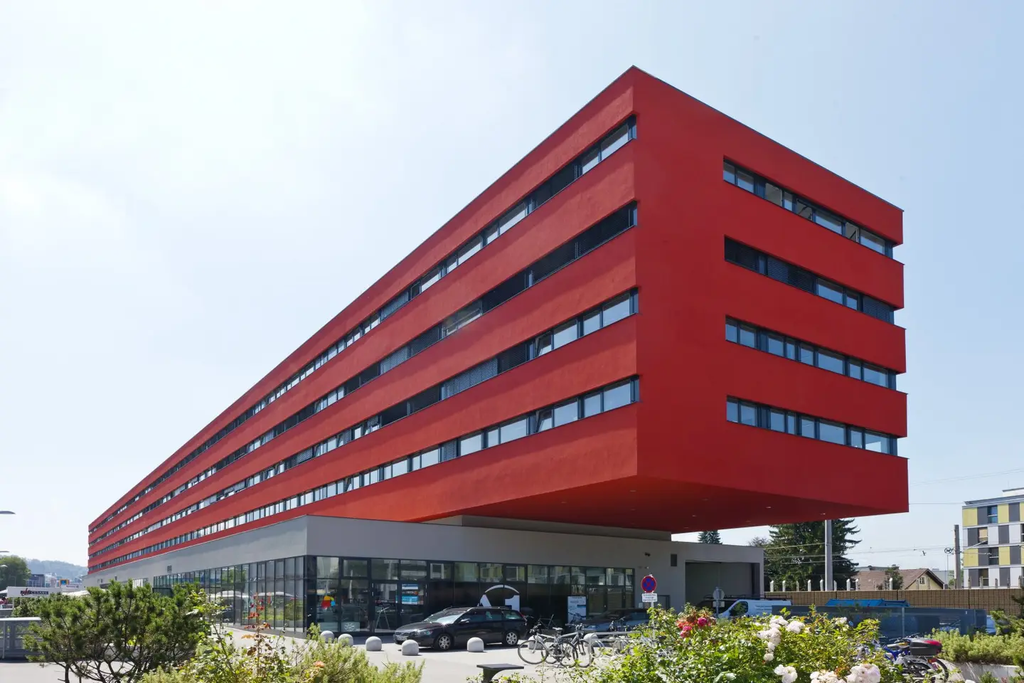 Multifunctional bright offices in IQ Center Salzburg North DIRECTLY FROM THE OWNER