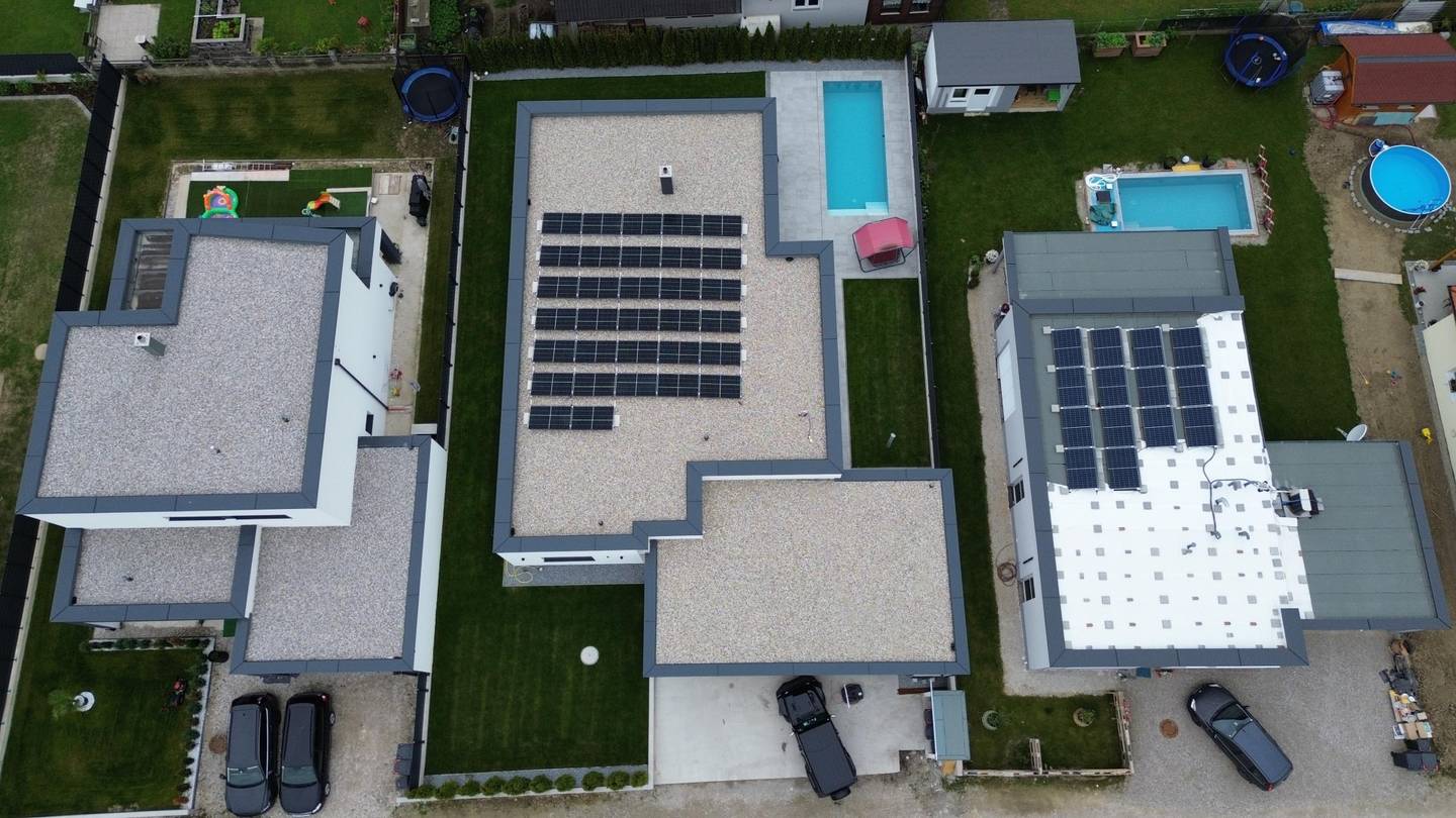 Luxusbungalow mit Pool, loxonegesteuert, Doppelgarage/3 Meter Raumhöhe/54m2 Wohnzimmer -NEUER PREIS