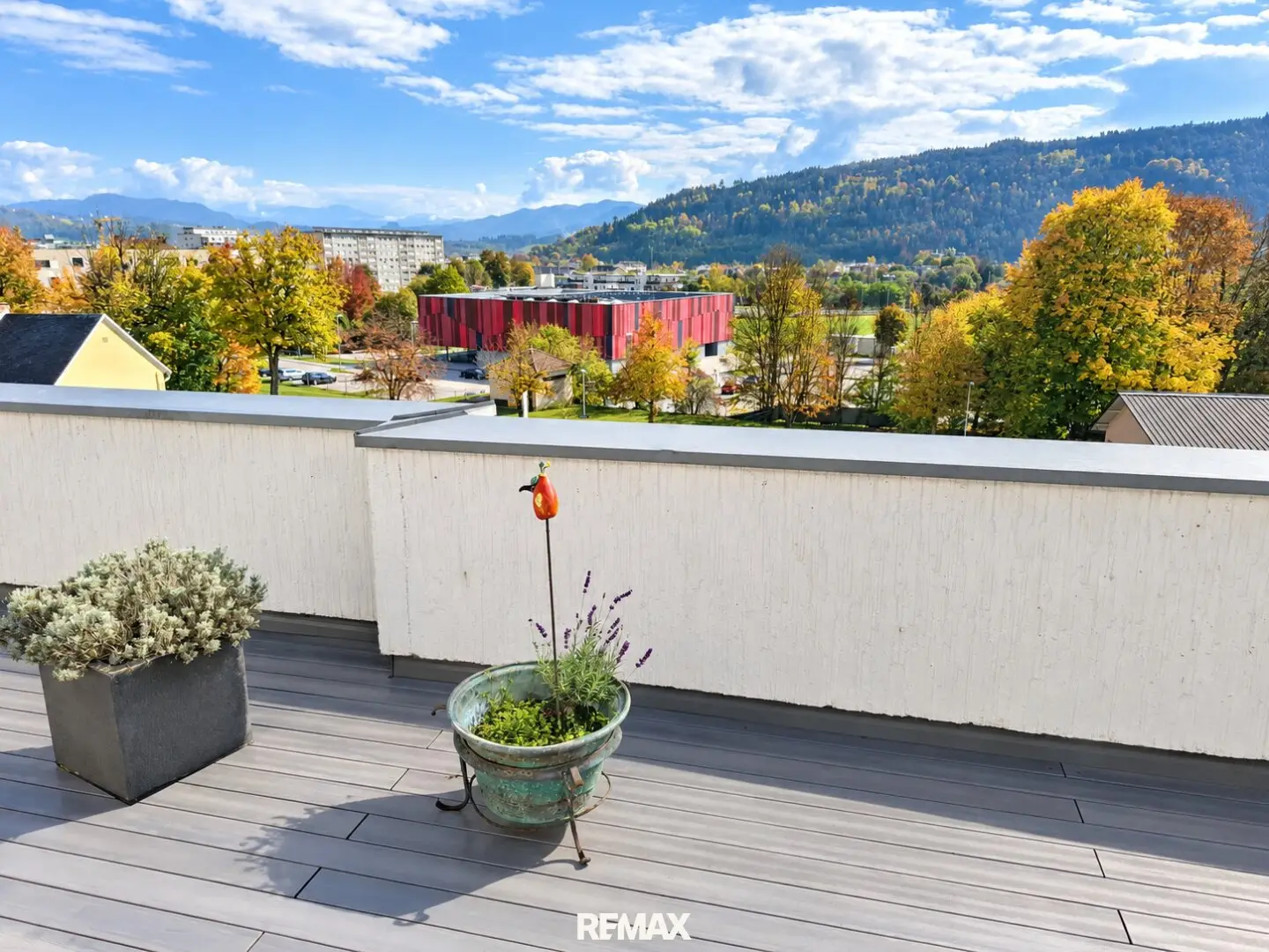 Wohnen mit Ausblick – großzügige Mietwohnung mit 114 m² Terrasse
