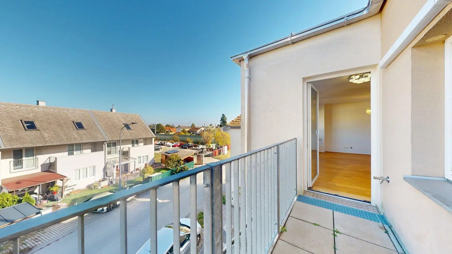 Unbefristete Dachgeschoßwohnung mit 10m² Terrasse