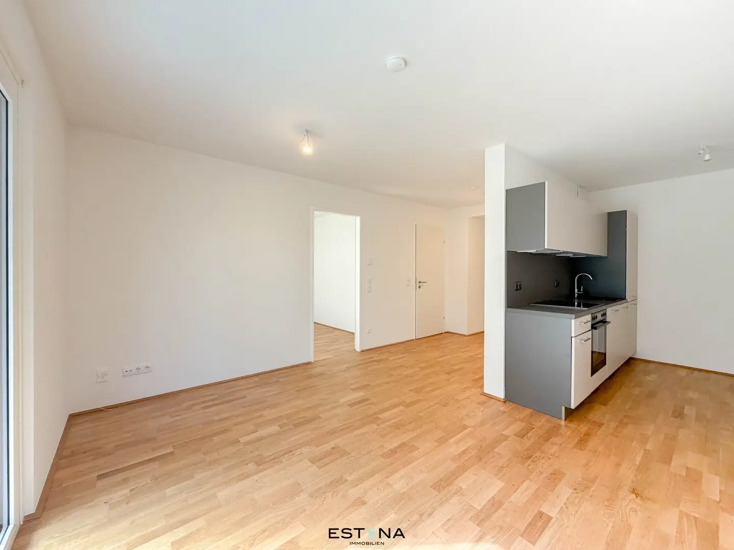 Gemütliche Terrassenwohnung mit perfektem Grundriss - Nähe Schloss Neugebäude