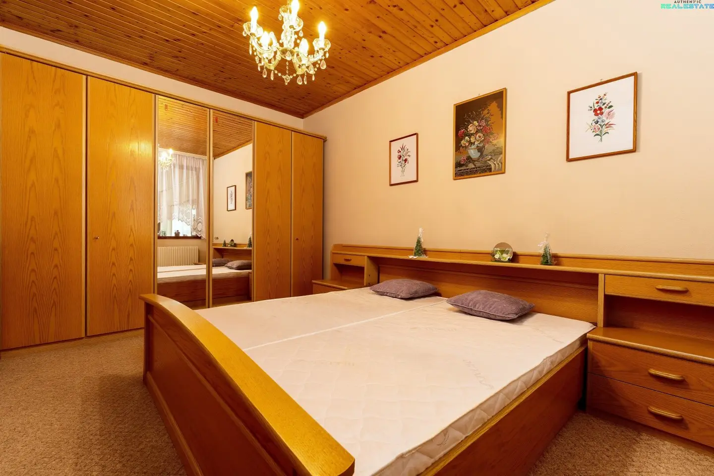 Schlafzimmer 2