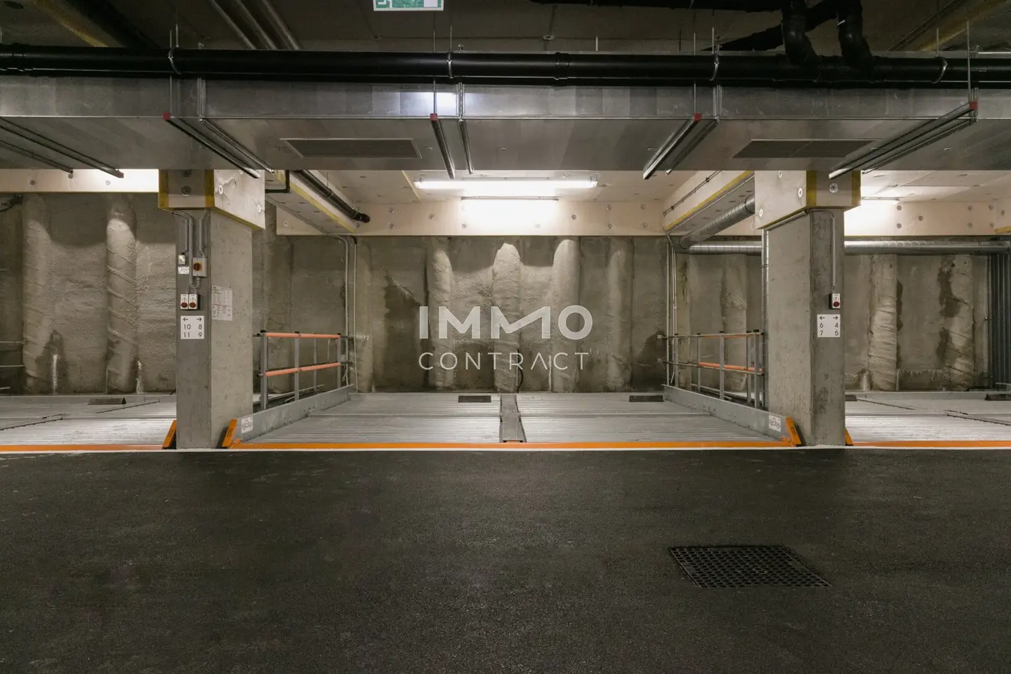 Garagenstapelpakplatz bis Autohöhe 1,5m Teichackergasse 5/Albrechtsbergerg. 25