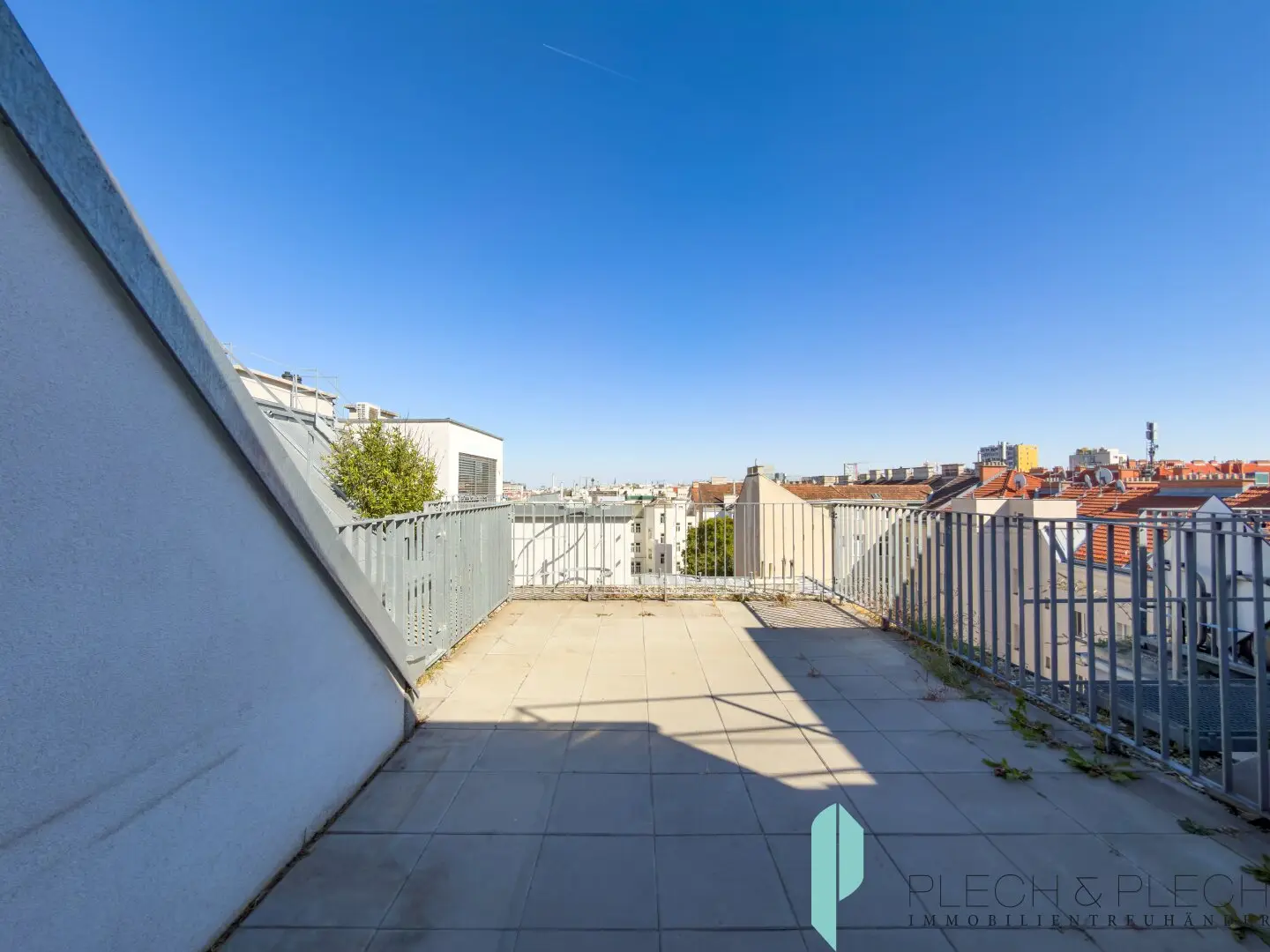 EXKLUSIVES DACHGESCHOSS MIT 23m² DACHTERRASSE | 2 EBENEN | KLIMAANLAGE | TRAUMHAFTER WIENBLICK