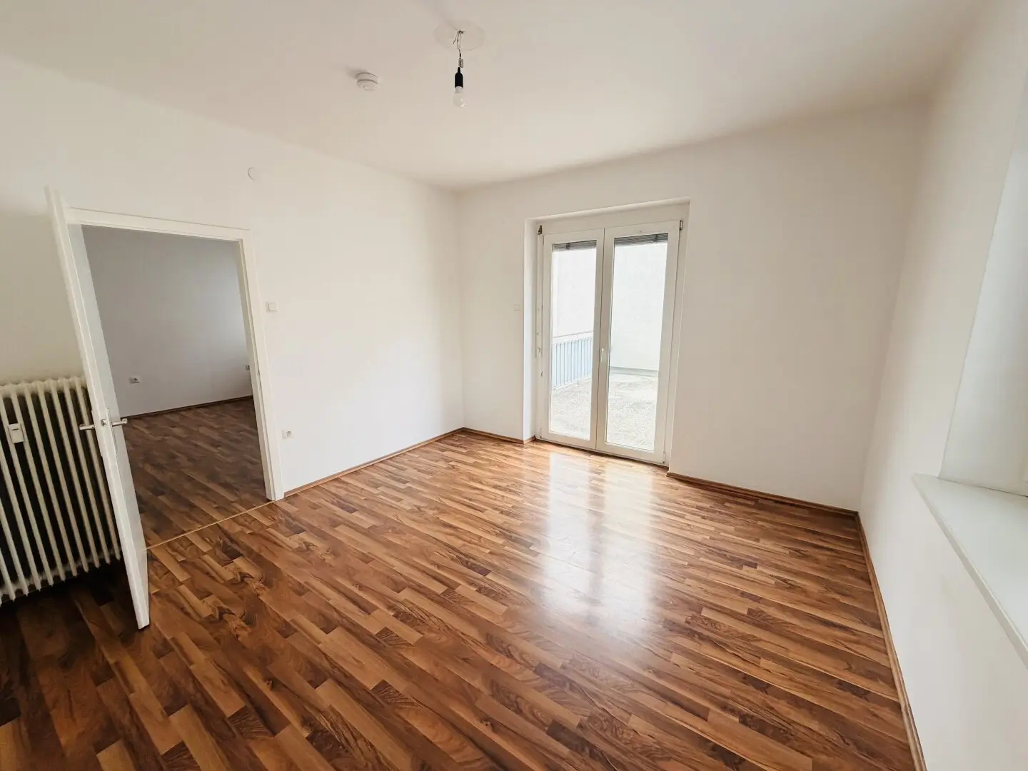 Großzügige Mietwohnung mit XL-Terrasse, Einbauküche &amp; optionaler 24-m²-Garage!