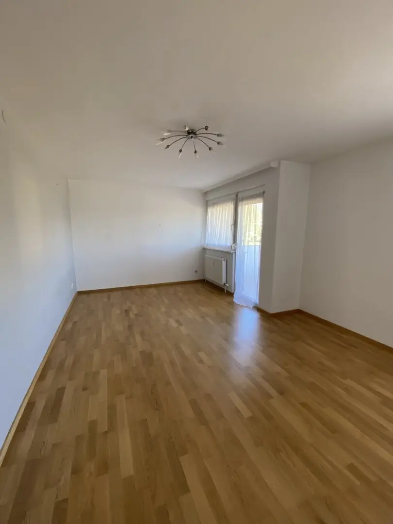 Charmante Großgarconniere mit Balkon in ruhiger Lage Amras