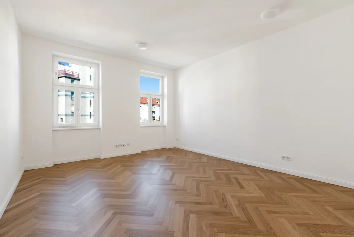 ALTBAURARITÄT | 3-Zimmer-Erstbezug mit geplanter 13 m² Hofloggia