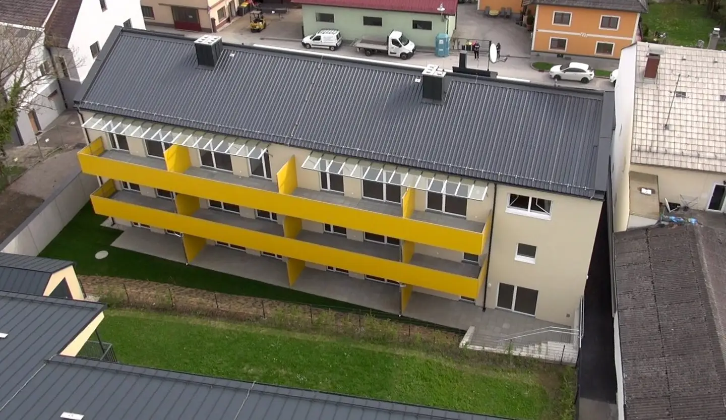 3 Außen