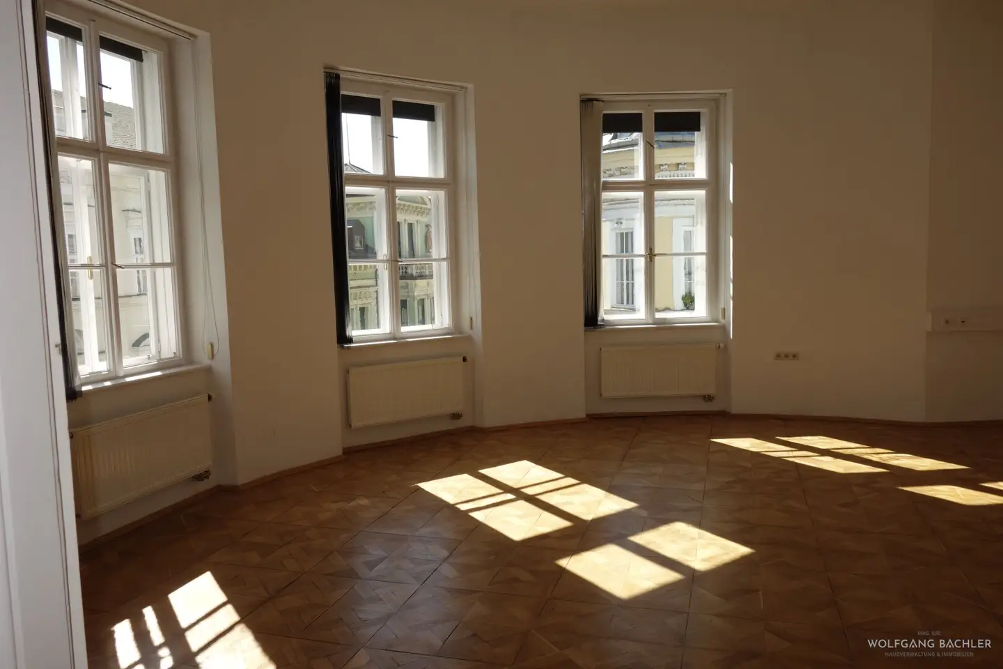 Exclusive Office in Shared Office Community