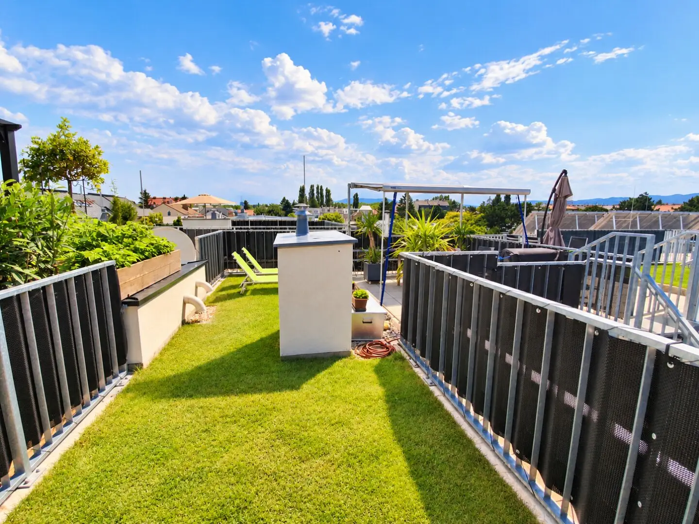 Dachgeschoßwohnung mit Terrasse, Gemeinschaftsgarten &amp; Tiefgarage