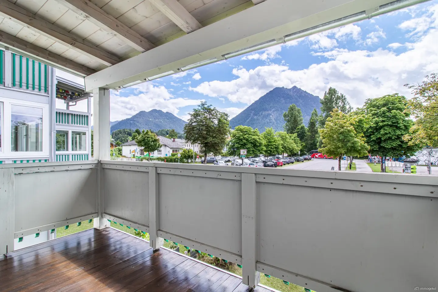 Helle Wohnung mit Südbalkon und Bergblick