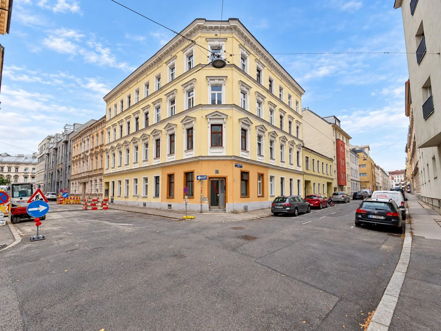 ++NEU++ Sanierungsbedürftige 2 Zimmer Wohnung in einer ruhigen Lage!