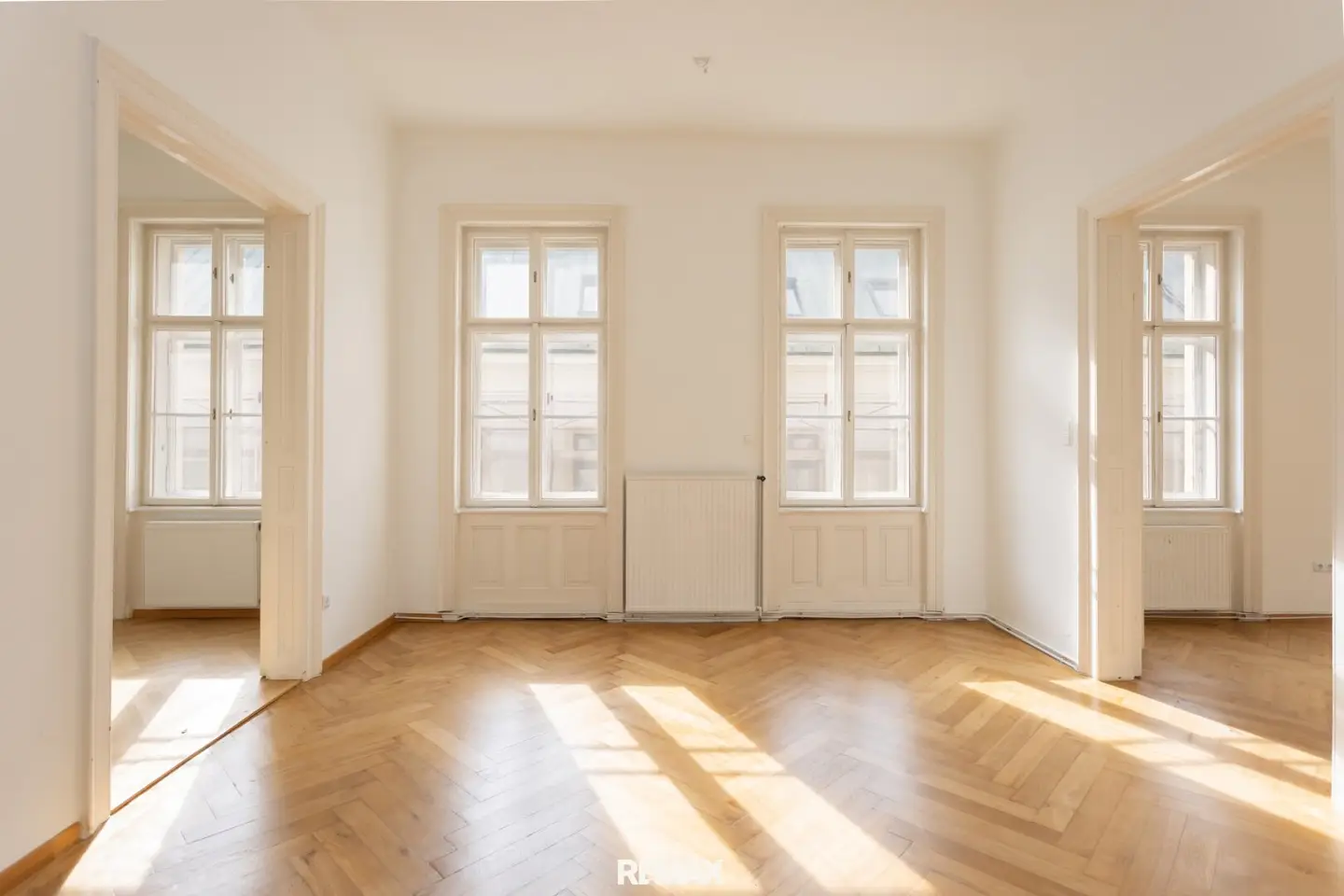 Wiener Altbaucharme am Schwedenplatz – Helle 3-Zimmer-Wohnung im 4. Liftstock