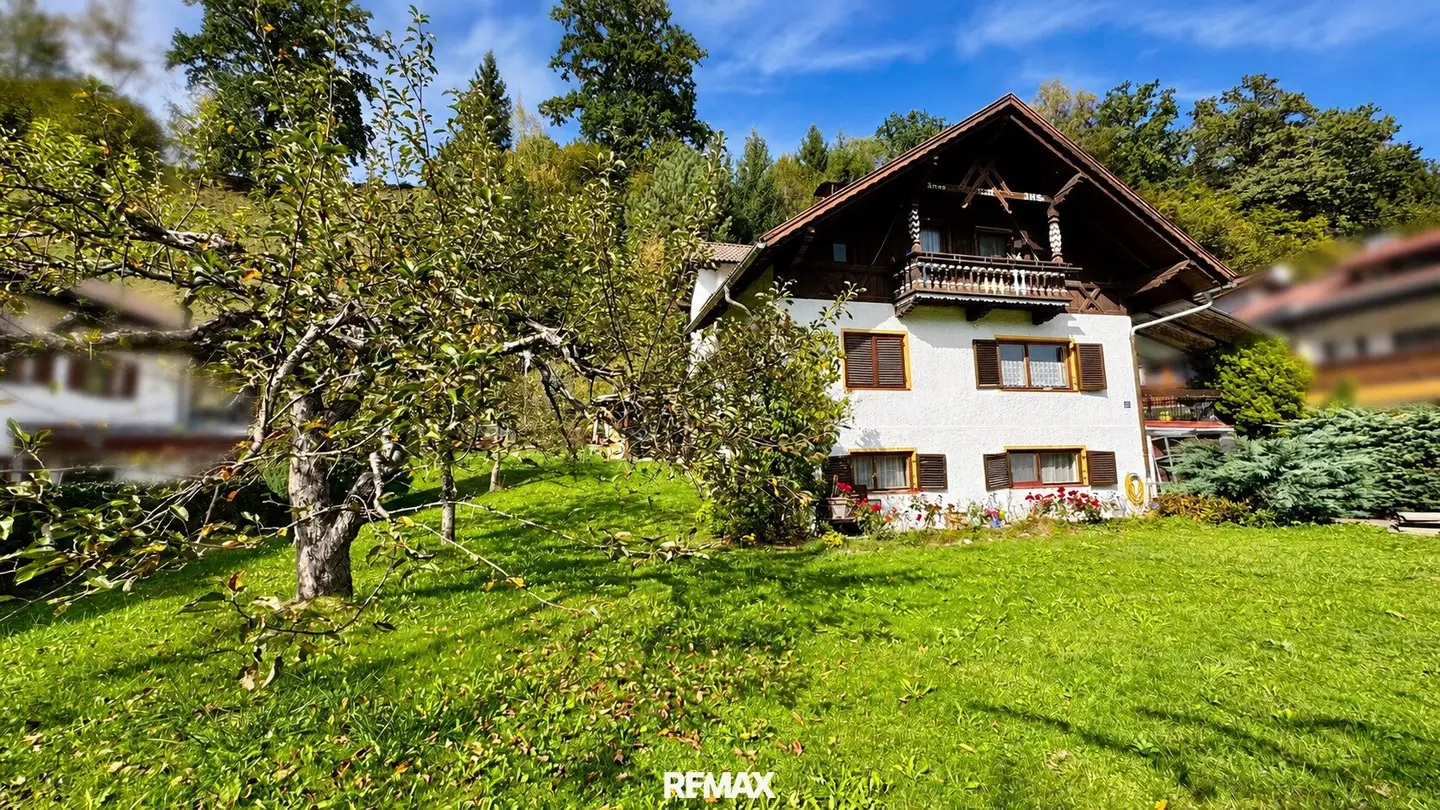 NEU! WOHNEN AUF DER SONNENSEITE – Grundstück mit Altbestand in Baumkirchen