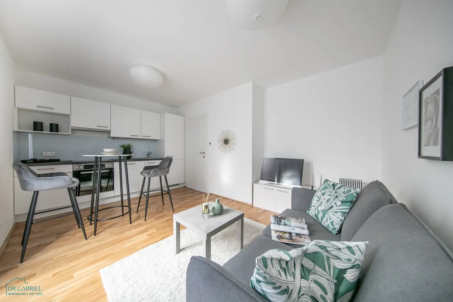 2 ROOM GARDEN RENTAL