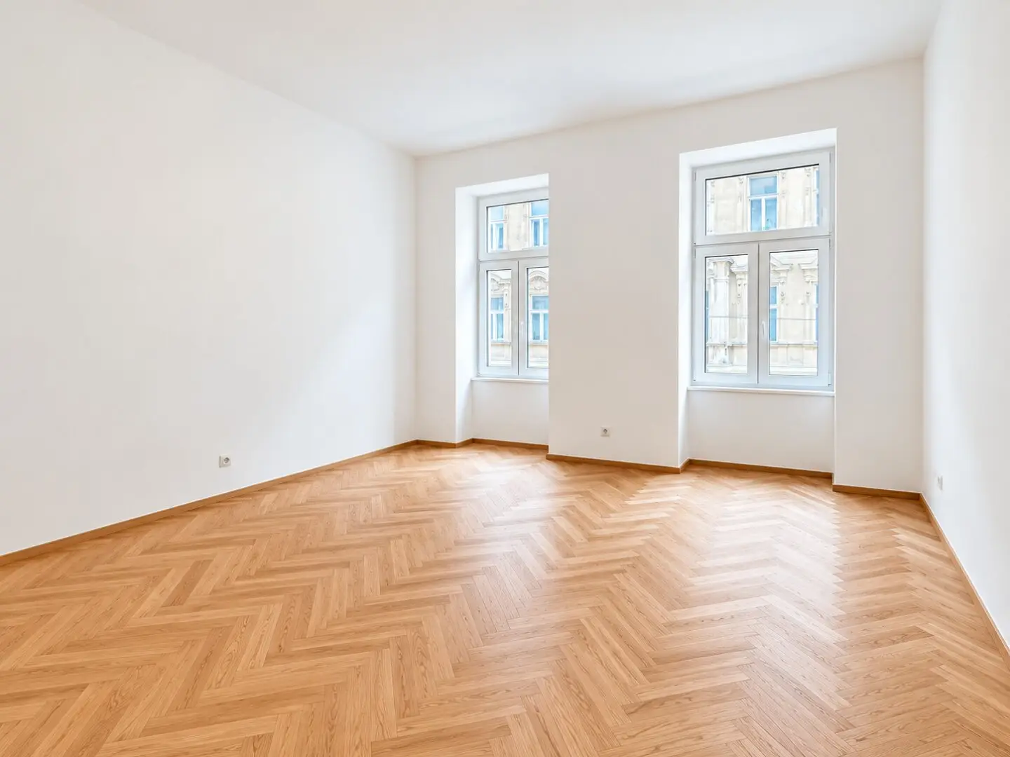 ***Erstbezug 3-Zimmer-Altbauwohnung mit Balkon in absoluter Ruhelage nahe Augarten***