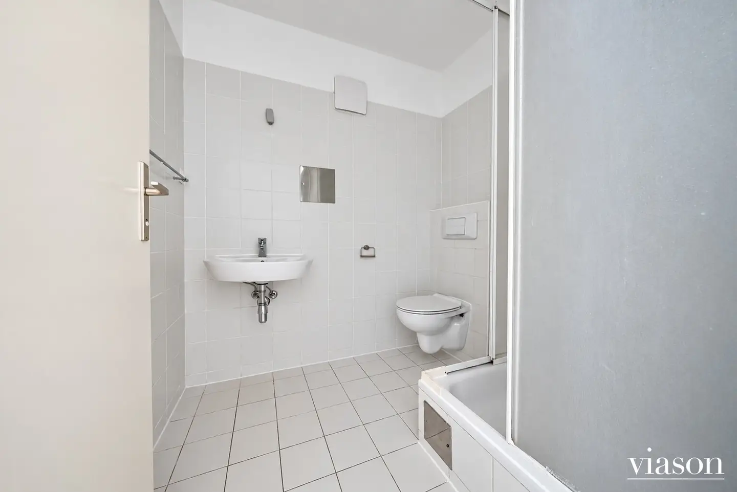 Neubau I 4. Stock I Balkon I 4-Zimmer I 2 Eingänge I Nutzung auch als 2 x 2 Zimmerwohnung I Nahe Donauinsel