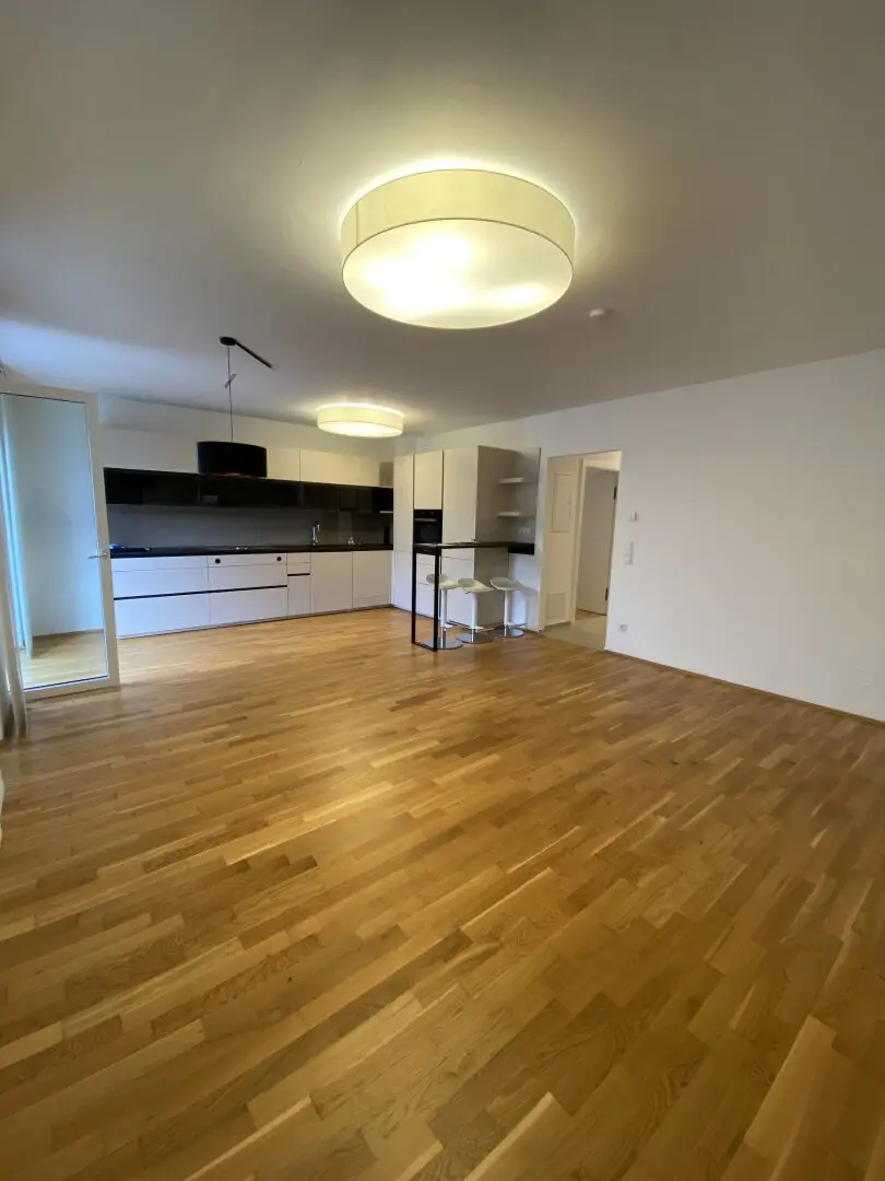 Stylish Garden Apartment in Graz with Terrace, 2 Underground Parking Spaces and Underfloor Heating