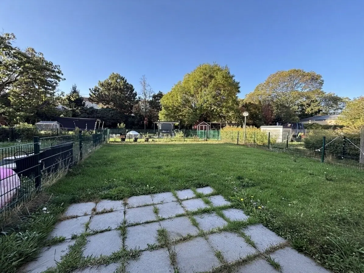 Garten mit Terrasse