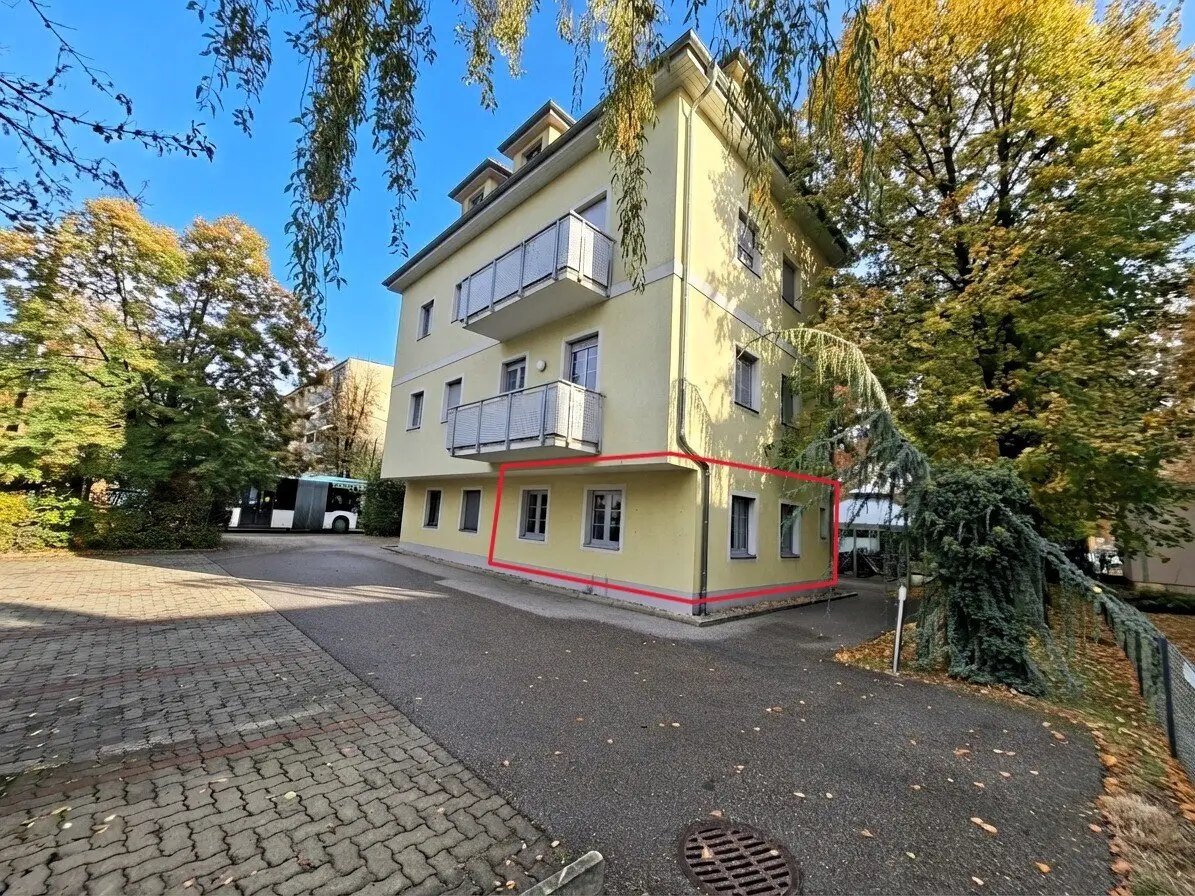 Immediately available rental apartment for singles or students near the city centre