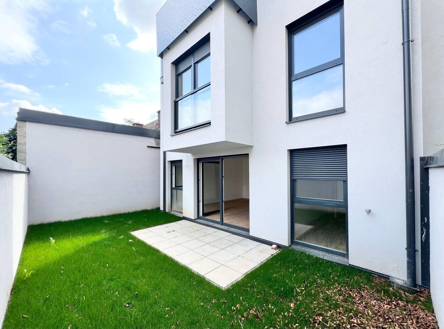 Grünruhelage nahe U2: Neues energieeffizientes Mehrfamilienhaus mit 8 Eigentumswohnungen I Balkon, Terrasse oder Garten I Lift I Erstbezug