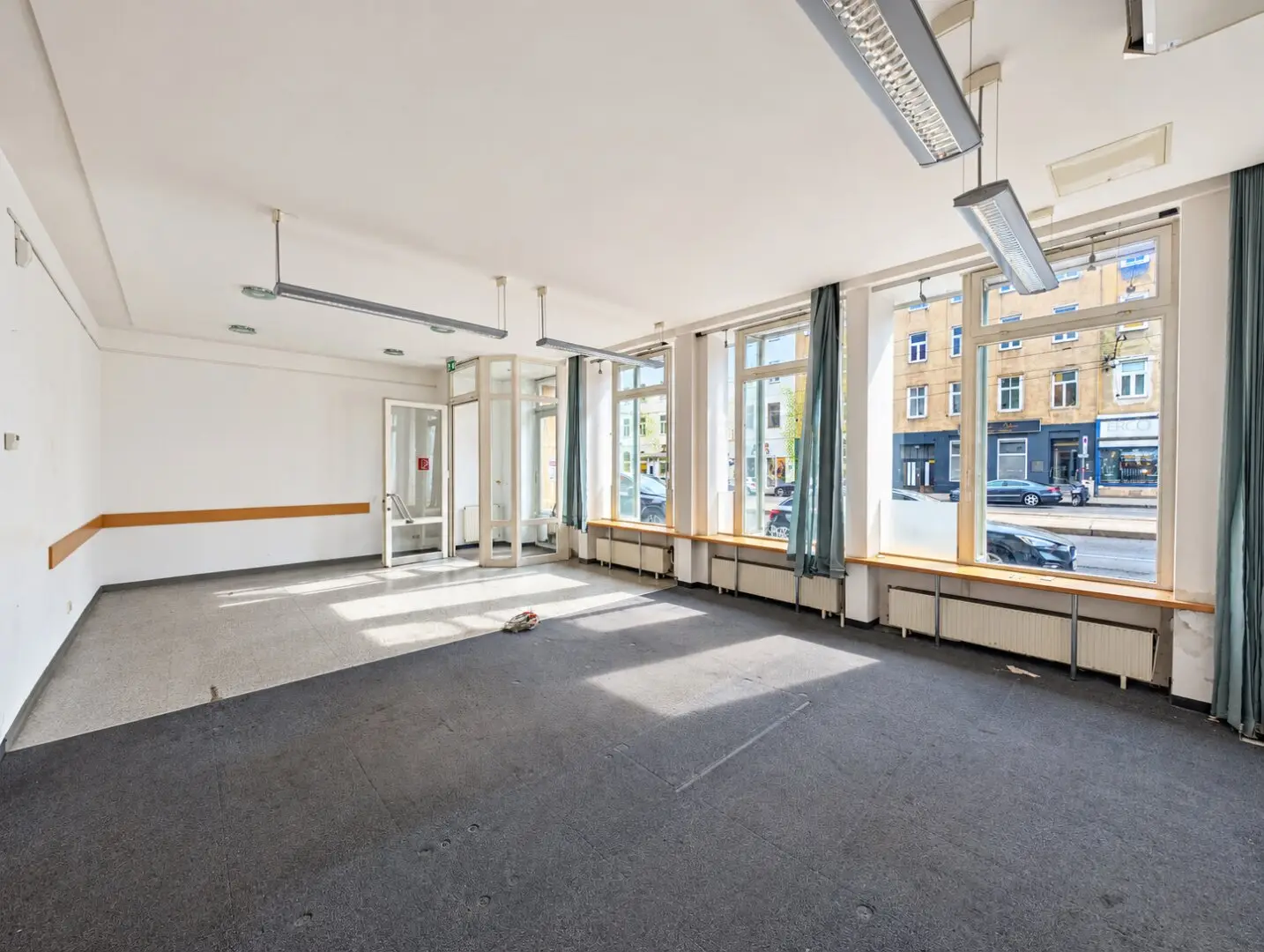 ++NEU++Großzügiges 7-Zimmer-Büro auf zwei Ebenen – 211,86 m² in 1100 Wien