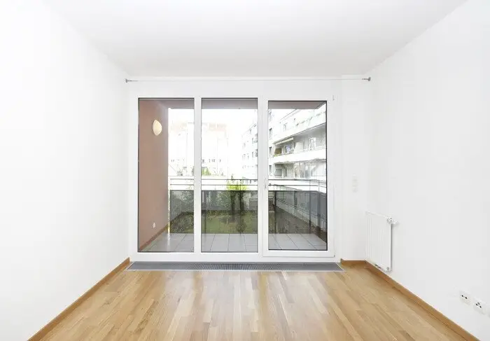 Modern 2-room apartment with balcony near Obkirchermarkt