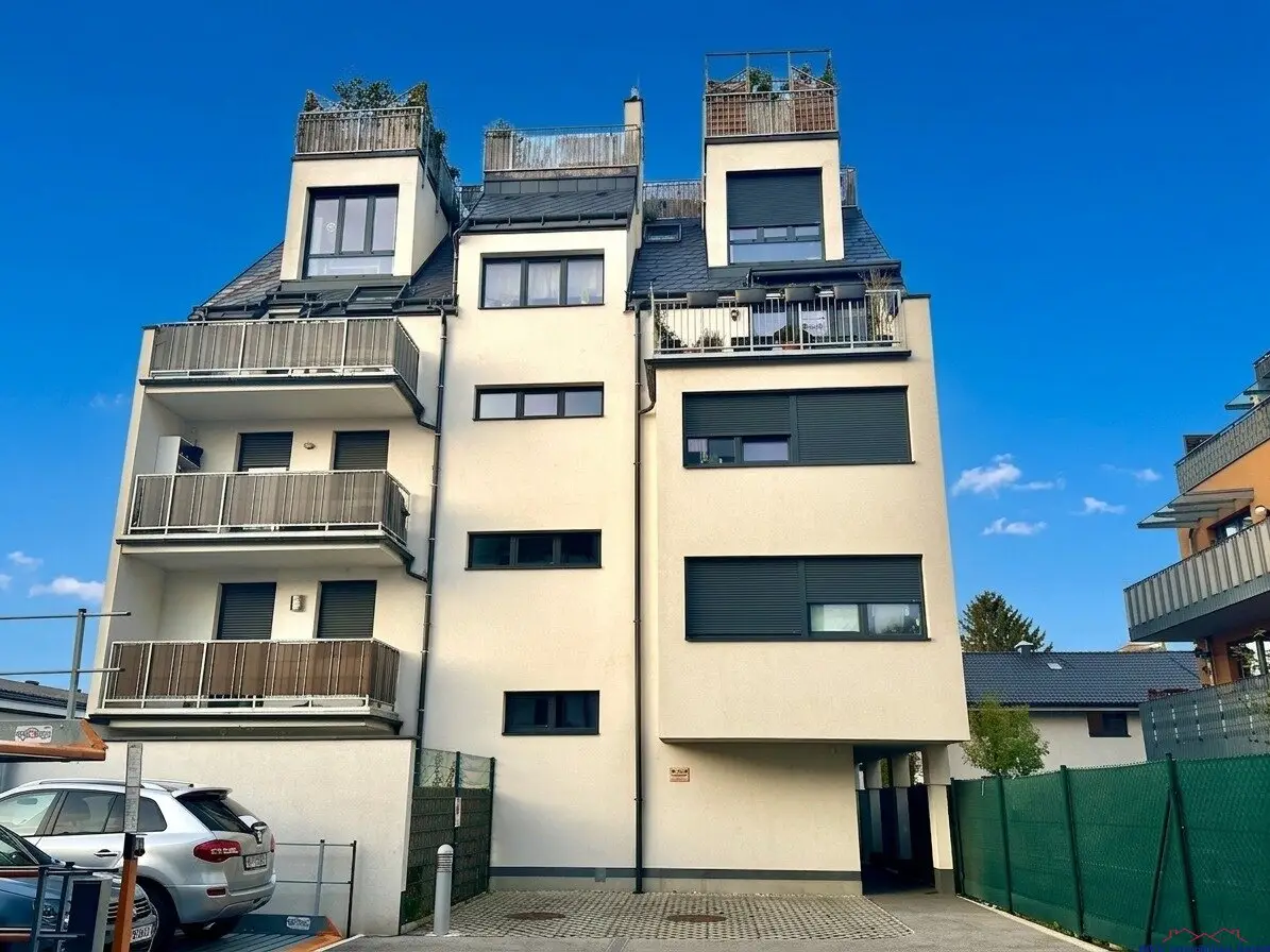 Vollmöbliertes Apartment inkl. Parkplatz in ruhiger Hoflage