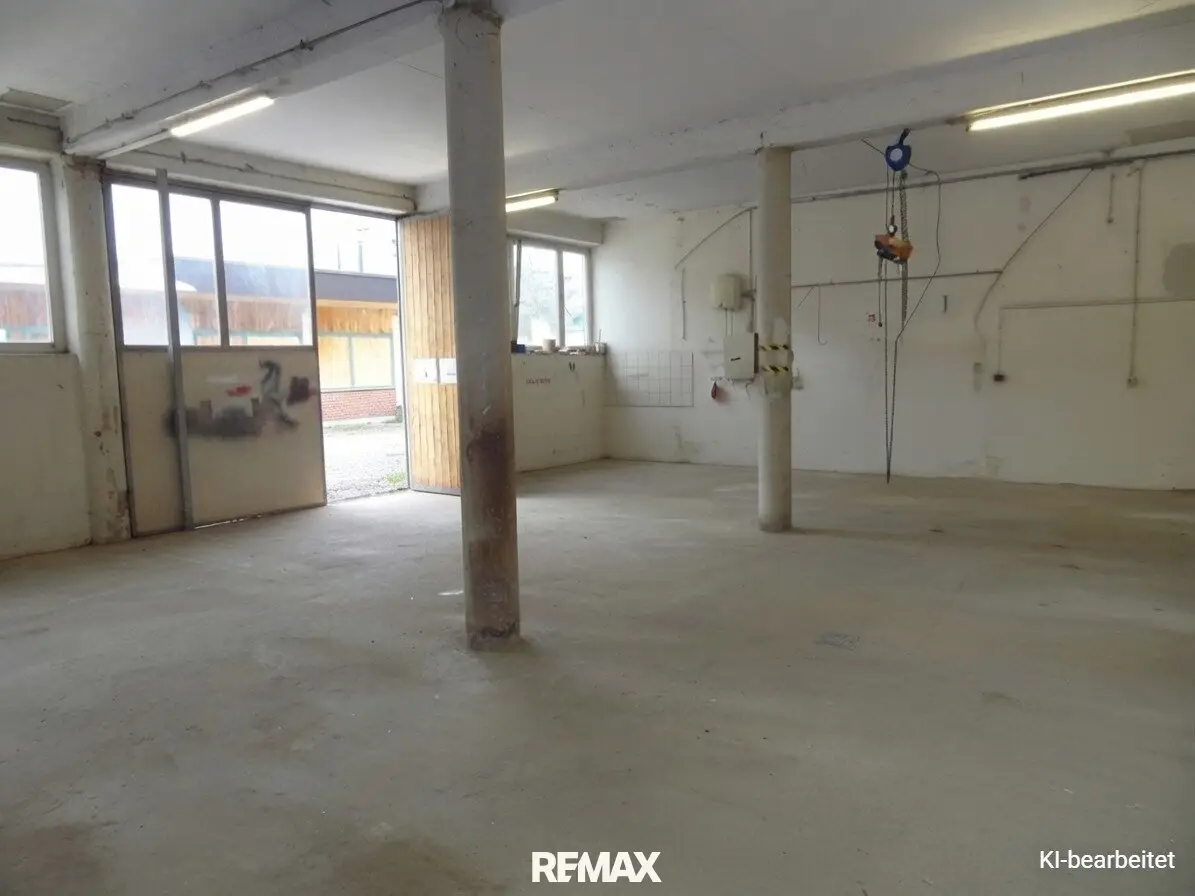 Preiswerte Lagerfläche mit ca. 216m² inkl. Freifläche mit ca. 159m² im Gewerbegebiet Arzl/Mühlau gelangt zur Neuvermietung