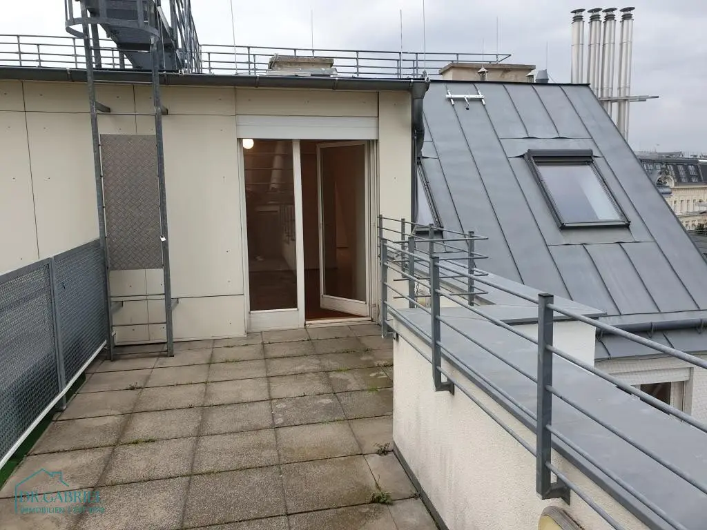 DACH-TERRASSENMIETE - NÄHE KARLSKIRCHE
