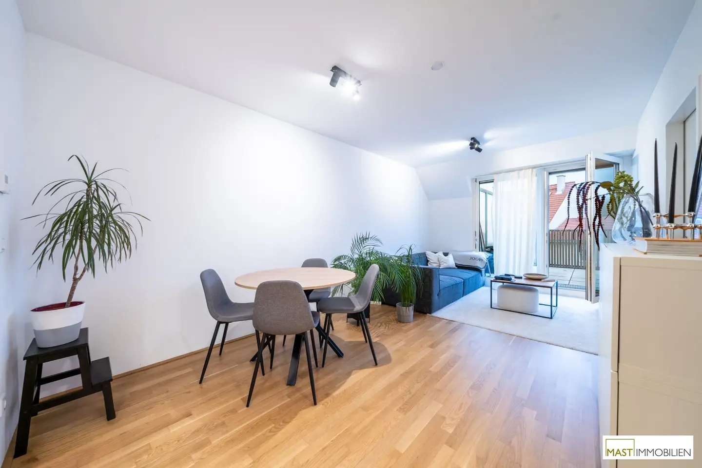 Attraktive 2-Zimmer-Wohnung mit Balkon nahe der Alten Donau und Donauzentrum