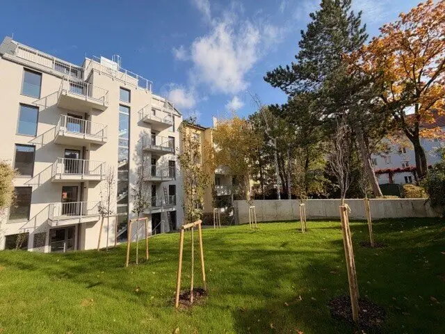 NEUBAU-ERSTBEZUG! Traumhafte 3-Zimmer-Wohnung mit Balkon und herrlichem Grünblick!