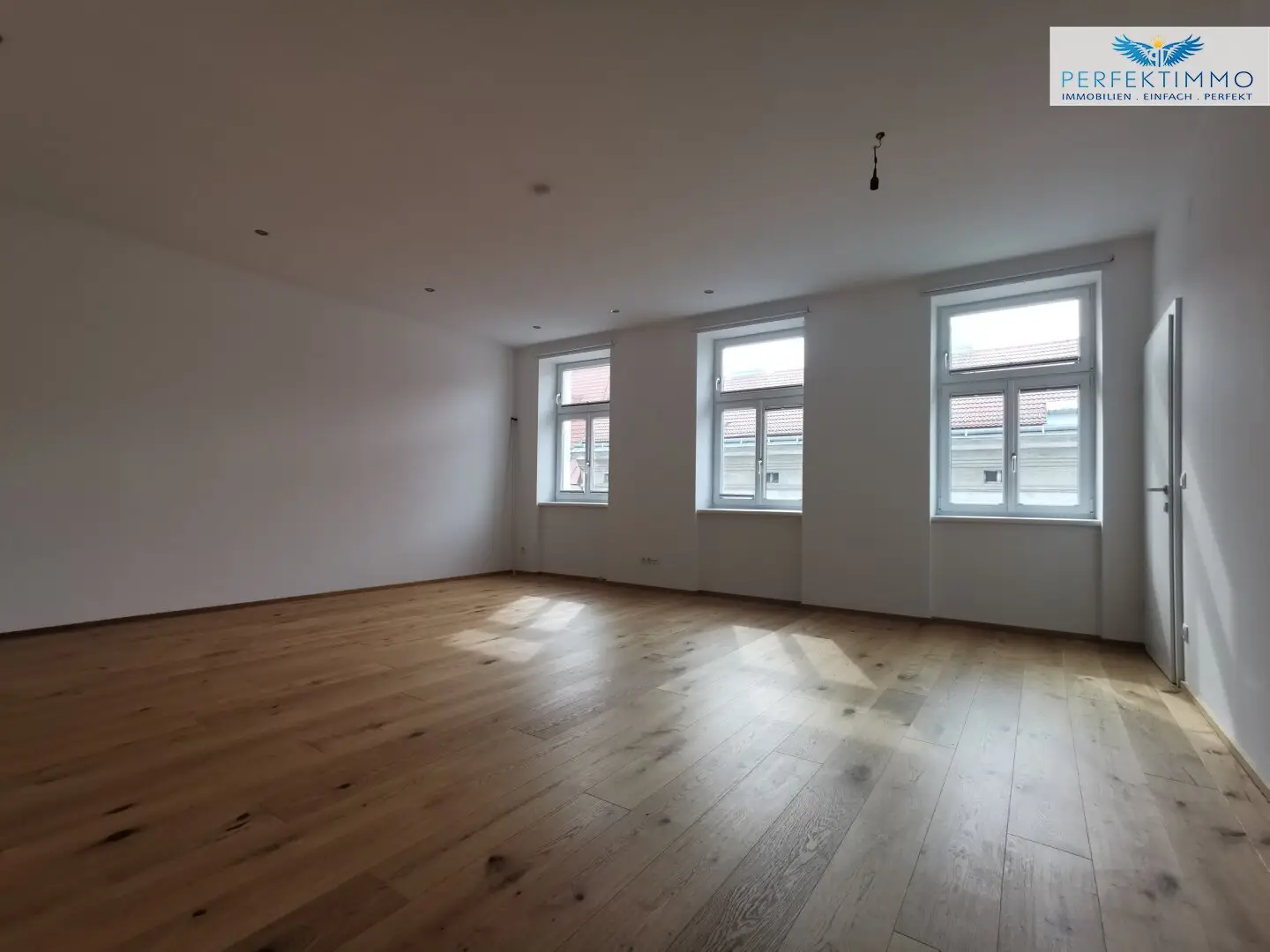 MITTERSTEIG - ALLES DA AUF 67M² - LICHTDURCHFLUTETE 2 ZIMMER WOHNUNG