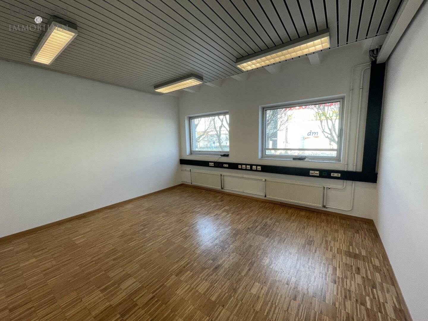 Startup office in the Business Center - all-inclusive rent