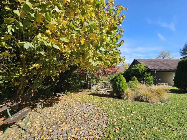 Top gepflegtes Einfamilienhaus mit idyllischem Garten