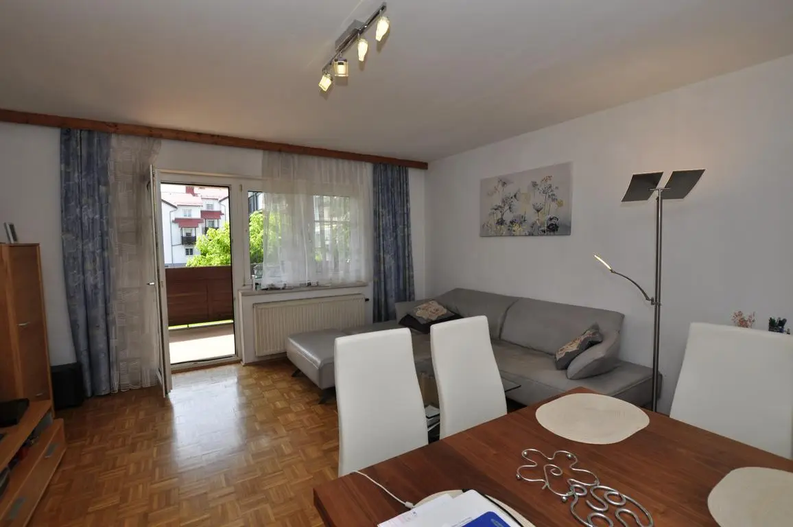 Apartment with large loggia and private garage in a green setting