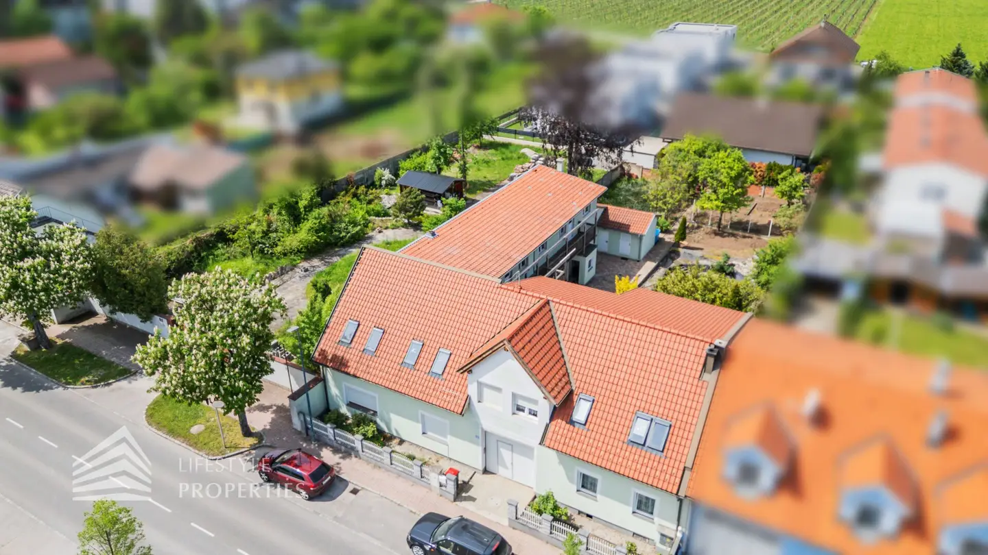 Unique property with building permit for 30 residential units and an underground garage
